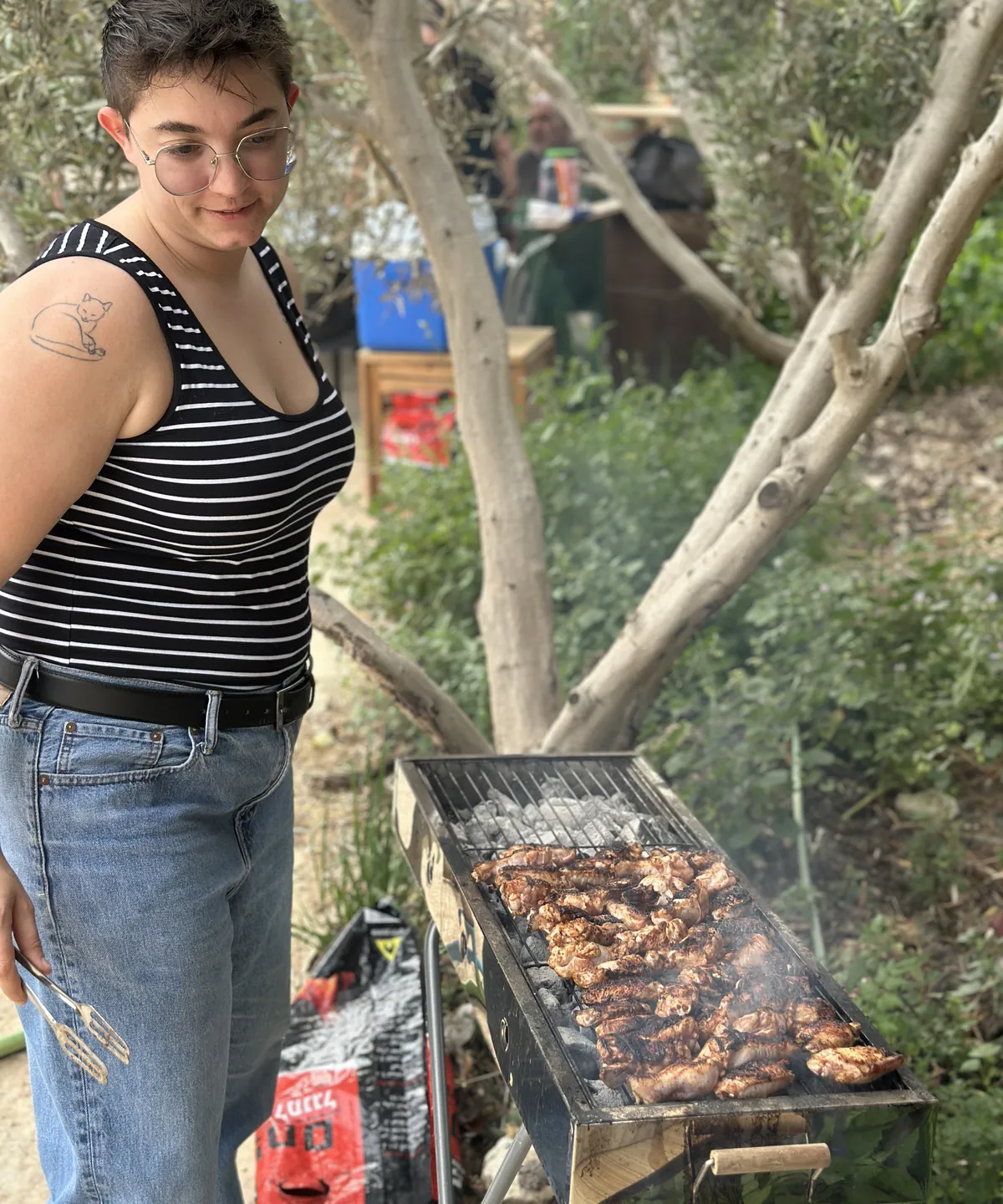 המדע של צליית בשר: מיילרד, טמפרטורות ומנוחה